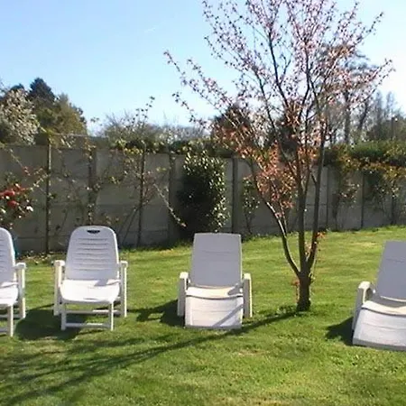 Chambres D'Hotes A Fecamp Chez Muriel A Ganzeville Le Domaine De La Roquette Avec Piscine Guest house