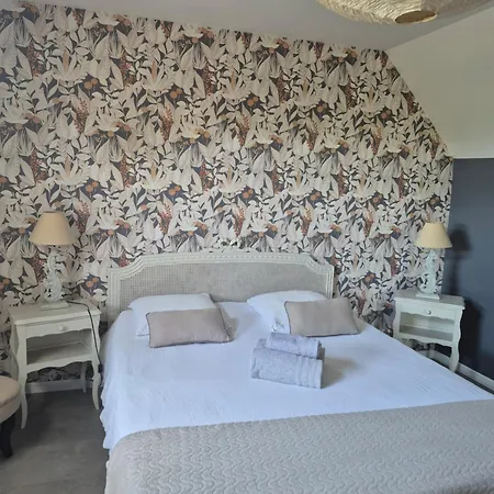 Guest house Chambres D'Hotes A Fecamp Chez Muriel A Ganzeville Le Domaine De La Roquette Avec Piscine 3*